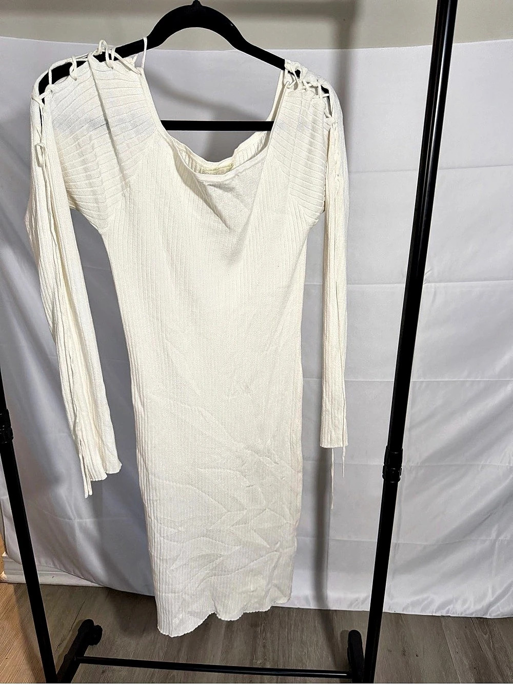 Forever 21 Ribbed Mini Dress in White Size Medium Like New